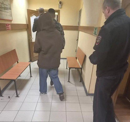 Управляющей «Мисти Парка» запрещено контактировать с мамой сорвавшегося с горки мальчика